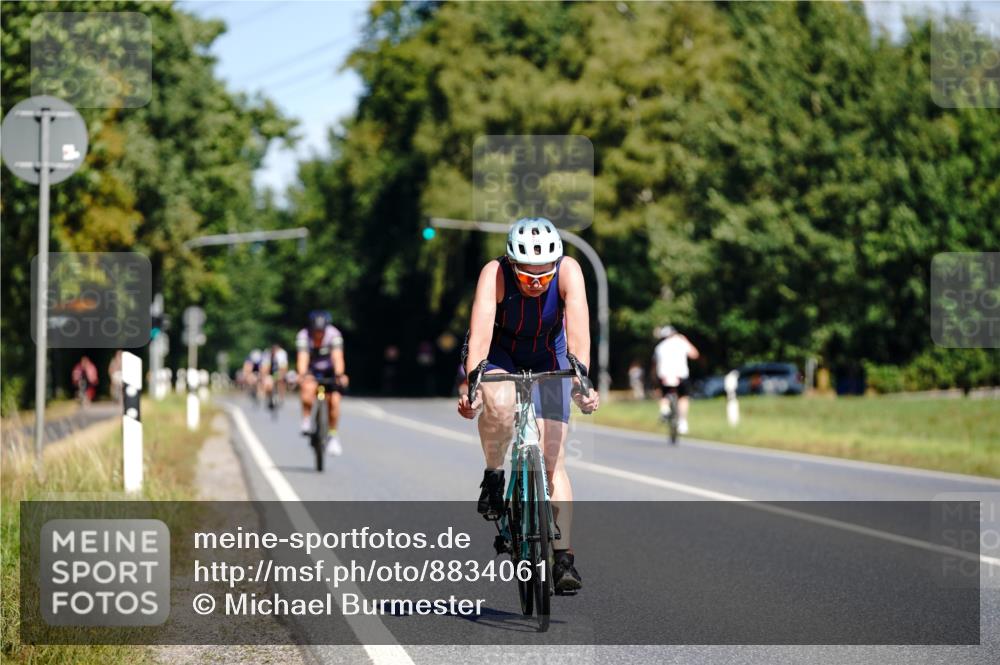 07.09.2025 - 19. Norderstedt Triathlon Michael Burmester http://msf.ph/oto/8834061 07.09.2025 12:13:27 Radfahren 216, 850 meine-sportfotos.de
