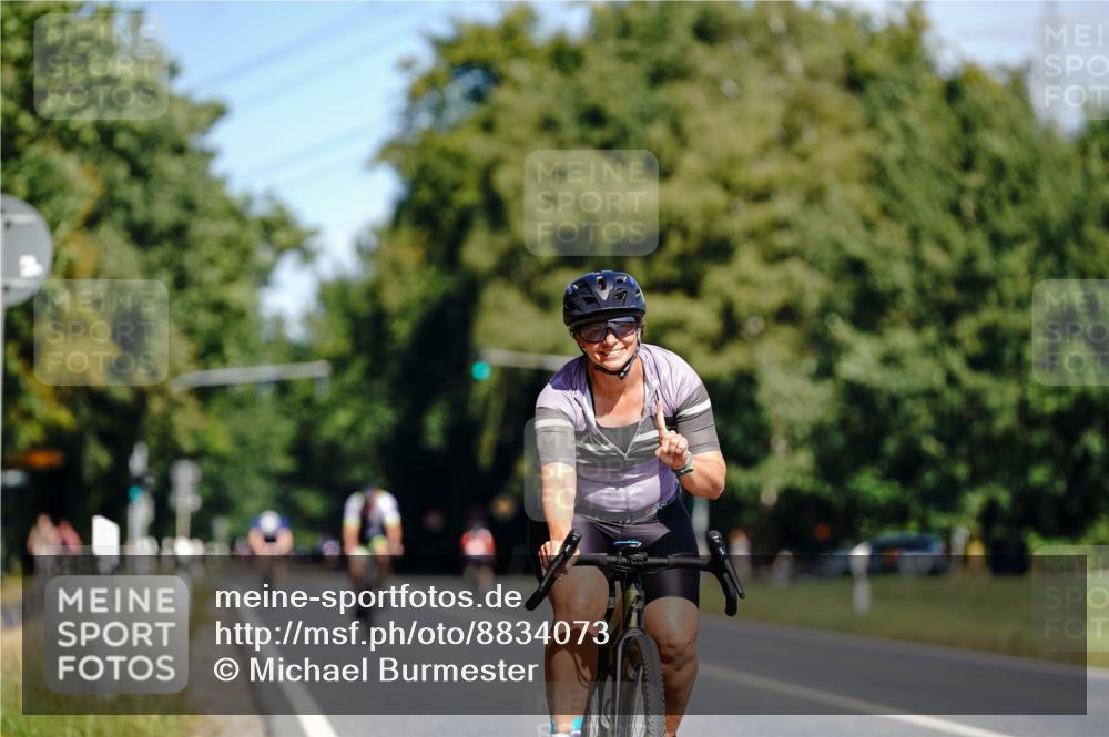 07.09.2025 - 19. Norderstedt Triathlon Michael Burmester http://msf.ph/oto/8834073 07.09.2025 12:13:32 Radfahren 1286 meine-sportfotos.de