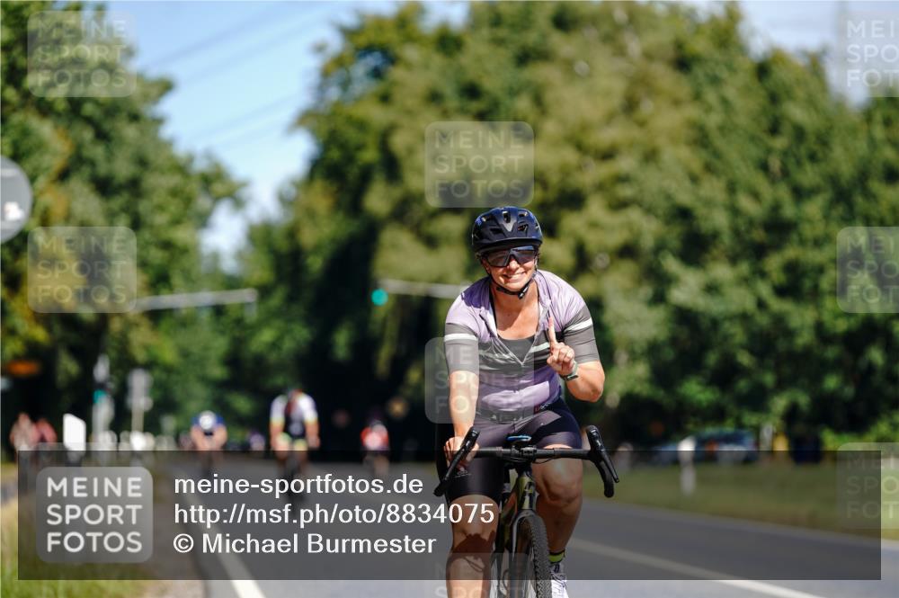 07.09.2025 - 19. Norderstedt Triathlon Michael Burmester http://msf.ph/oto/8834075 07.09.2025 12:13:32 Radfahren 1286 meine-sportfotos.de
