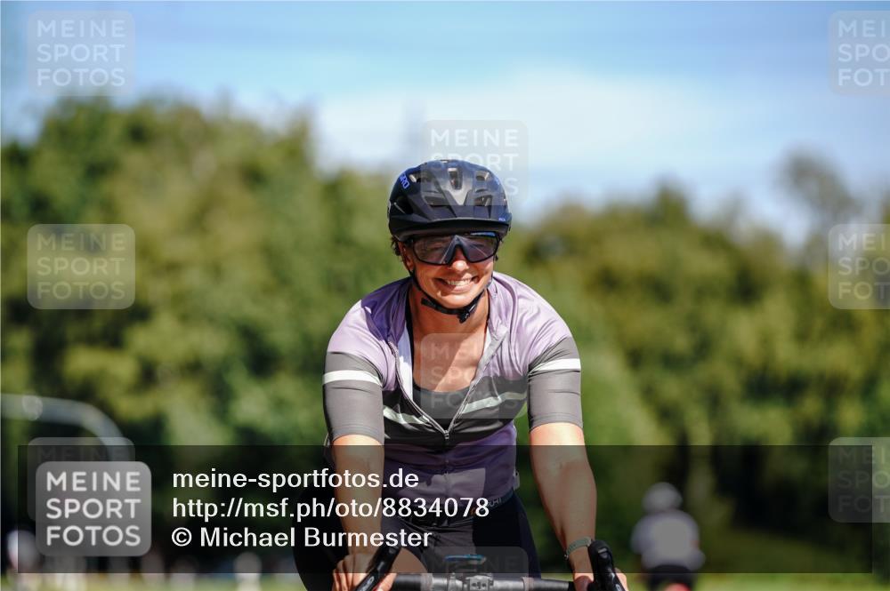07.09.2025 - 19. Norderstedt Triathlon Michael Burmester http://msf.ph/oto/8834078 07.09.2025 12:13:33 Radfahren 1286 meine-sportfotos.de