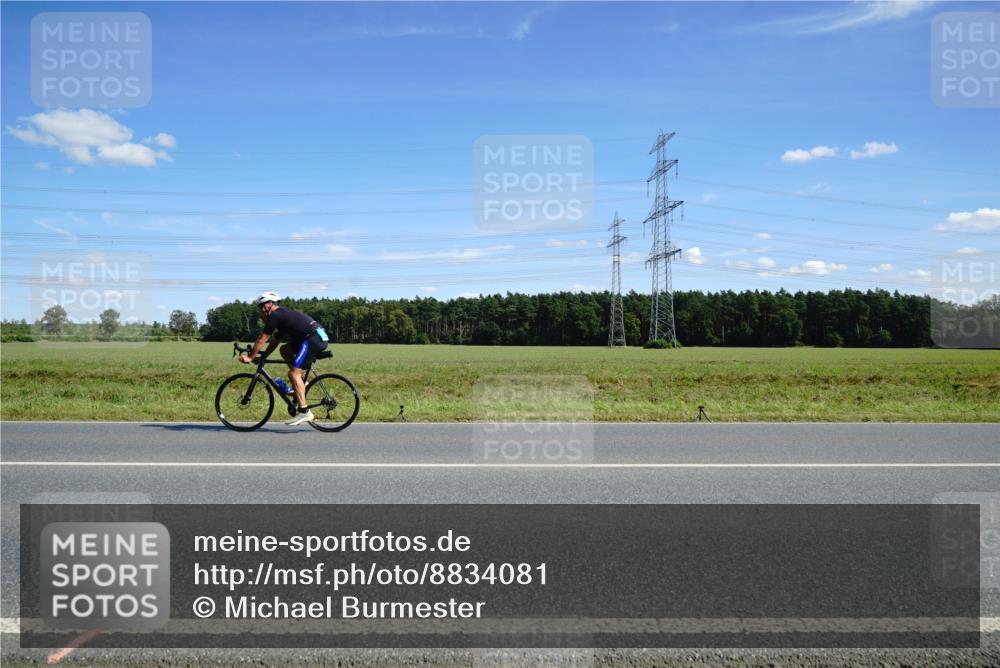 07.09.2025 - 19. Norderstedt Triathlon Michael Burmester http://msf.ph/oto/8834081 07.09.2025 13:57:11 Radfahren  meine-sportfotos.de