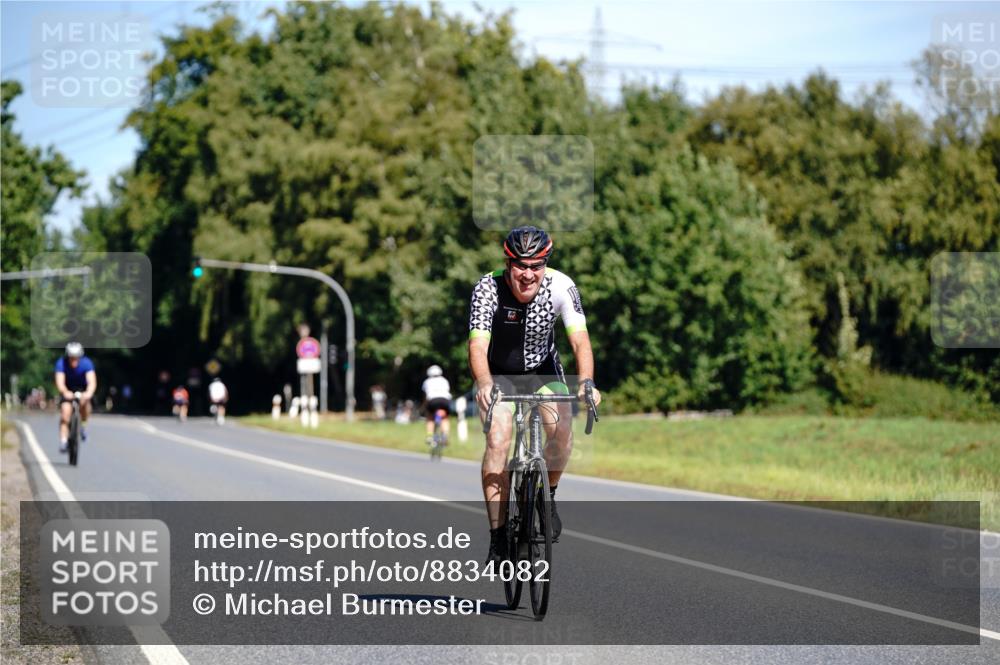 07.09.2025 - 19. Norderstedt Triathlon Michael Burmester http://msf.ph/oto/8834082 07.09.2025 12:13:38 Radfahren 898 meine-sportfotos.de
