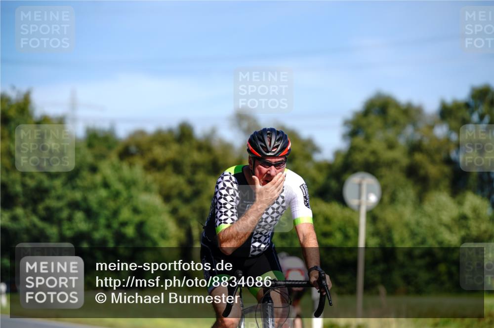 07.09.2025 - 19. Norderstedt Triathlon Michael Burmester http://msf.ph/oto/8834086 07.09.2025 12:13:39 Radfahren 898 meine-sportfotos.de