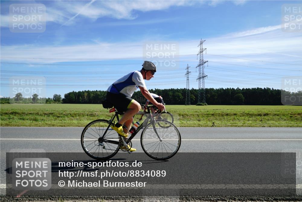 07.09.2025 - 19. Norderstedt Triathlon Michael Burmester http://msf.ph/oto/8834089 07.09.2025 11:55:39 Radfahren 1282 meine-sportfotos.de