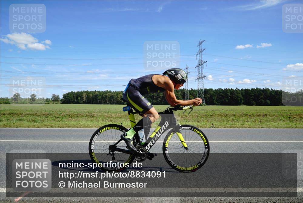 07.09.2025 - 19. Norderstedt Triathlon Michael Burmester http://msf.ph/oto/8834091 07.09.2025 13:57:18 Radfahren 1036, 1457 meine-sportfotos.de