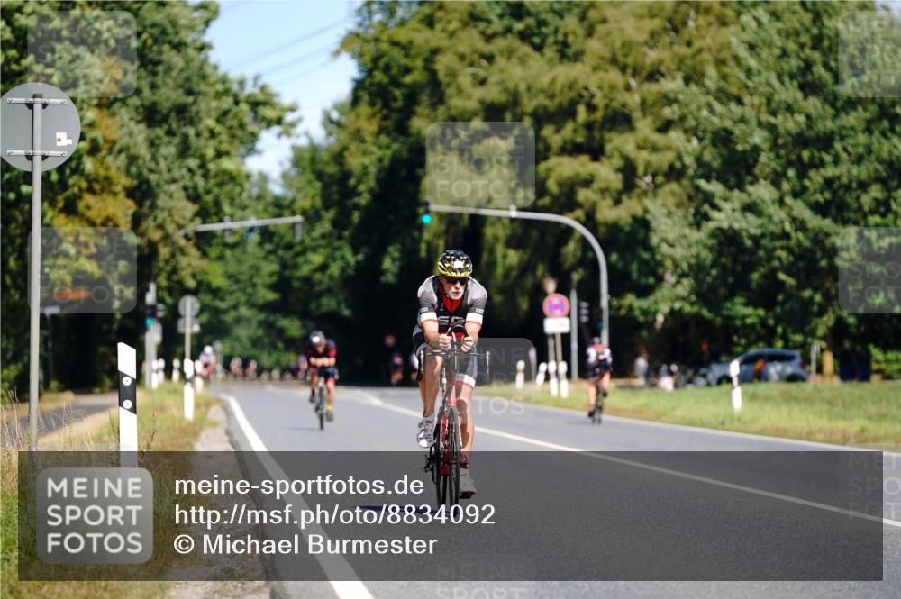 07.09.2025 - 19. Norderstedt Triathlon Michael Burmester http://msf.ph/oto/8834092 07.09.2025 12:14:11 Radfahren 695 meine-sportfotos.de