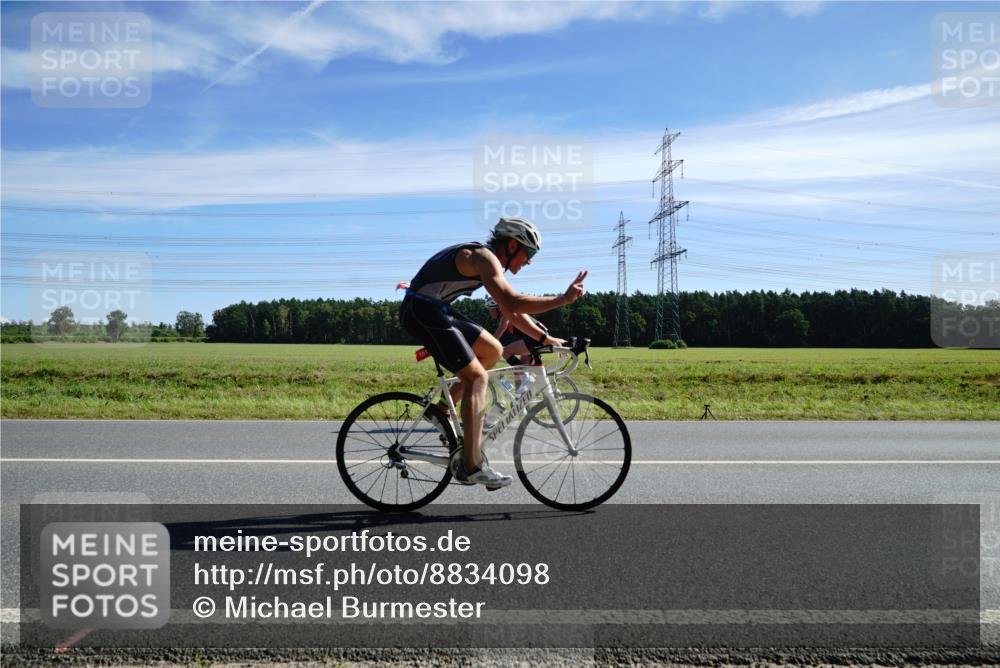 07.09.2025 - 19. Norderstedt Triathlon Michael Burmester http://msf.ph/oto/8834098 07.09.2025 11:55:48 Radfahren 151 meine-sportfotos.de
