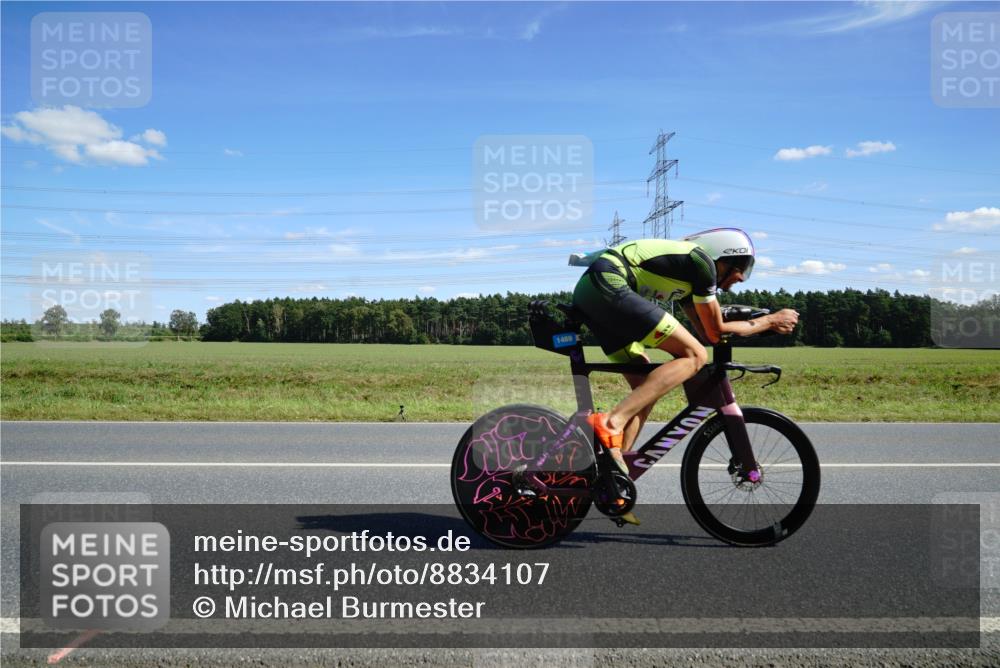 07.09.2025 - 19. Norderstedt Triathlon Michael Burmester http://msf.ph/oto/8834107 07.09.2025 13:57:23 Radfahren 986, 994, 1027, 1036, 1469 meine-sportfotos.de