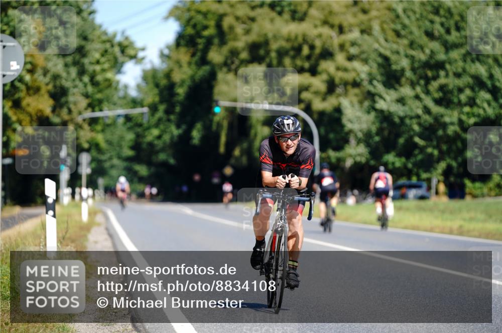 07.09.2025 - 19. Norderstedt Triathlon Michael Burmester http://msf.ph/oto/8834108 07.09.2025 12:14:18 Radfahren 1370 meine-sportfotos.de