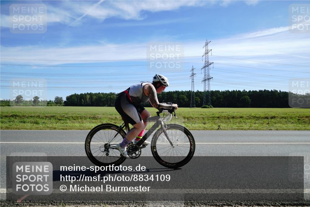 07.09.2025 - 19. Norderstedt Triathlon Michael Burmester http://msf.ph/oto/8834109 07.09.2025 11:56:00 Radfahren 259 meine-sportfotos.de