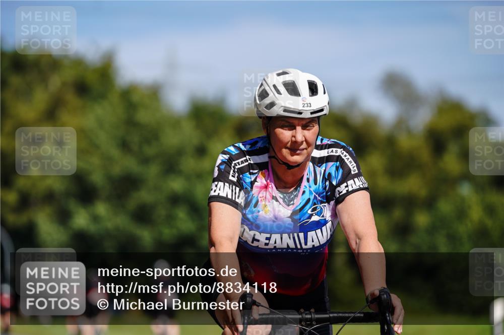 07.09.2025 - 19. Norderstedt Triathlon Michael Burmester http://msf.ph/oto/8834118 07.09.2025 12:14:38 Radfahren 233 meine-sportfotos.de