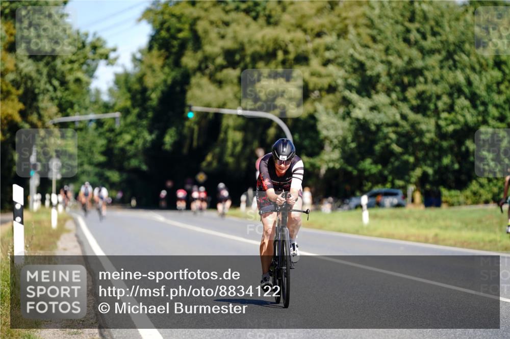07.09.2025 - 19. Norderstedt Triathlon Michael Burmester http://msf.ph/oto/8834122 07.09.2025 12:14:48 Radfahren 1386 meine-sportfotos.de