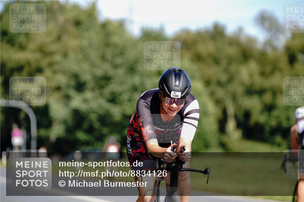 07.09.2025 - 19. Norderstedt Triathlon Michael Burmester http://msf.ph/oto/8834126 07.09.2025 12:14:50 Radfahren 1386 meine-sportfotos.de