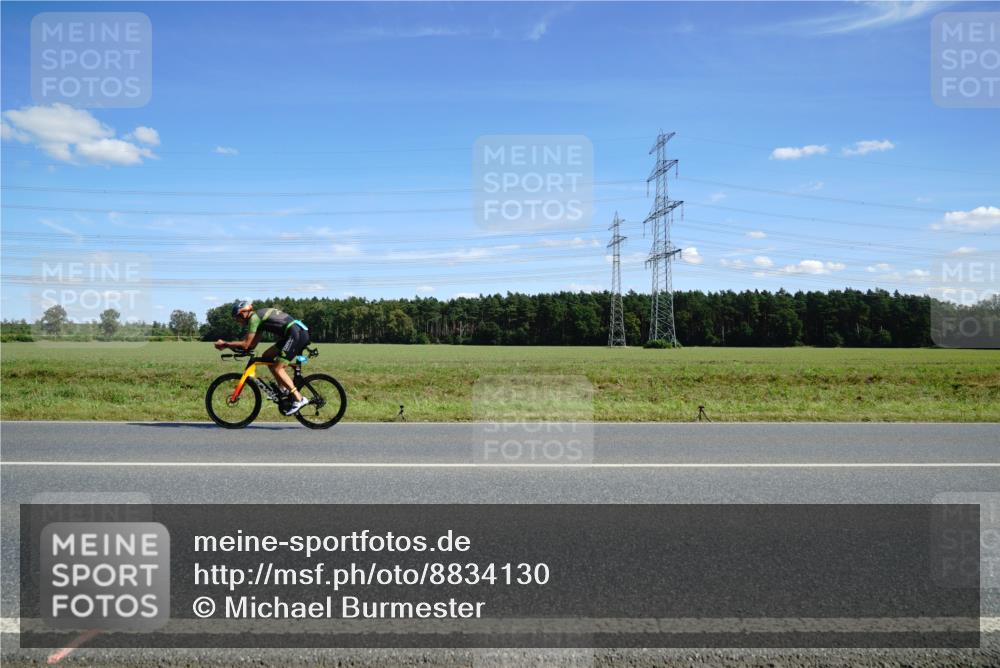 07.09.2025 - 19. Norderstedt Triathlon Michael Burmester http://msf.ph/oto/8834130 07.09.2025 13:57:31 Radfahren 1020 meine-sportfotos.de