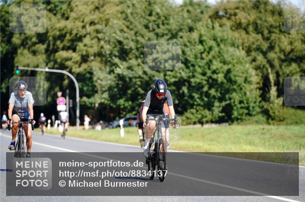 07.09.2025 - 19. Norderstedt Triathlon Michael Burmester http://msf.ph/oto/8834137 07.09.2025 12:15:06 Radfahren 258, 1220 meine-sportfotos.de