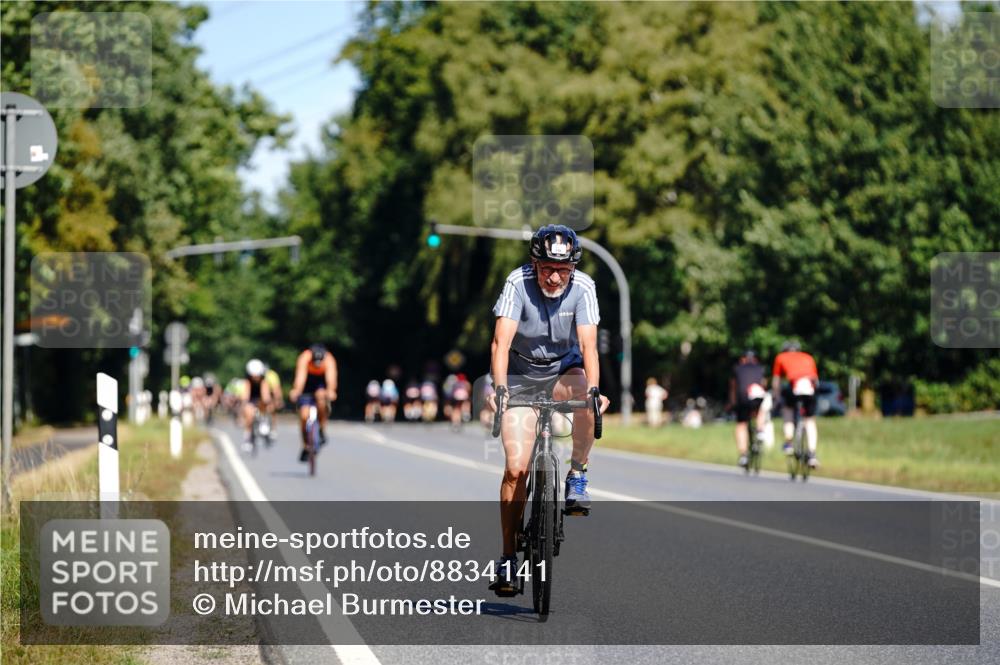 07.09.2025 - 19. Norderstedt Triathlon Michael Burmester http://msf.ph/oto/8834141 07.09.2025 12:15:07 Radfahren 192, 258 meine-sportfotos.de
