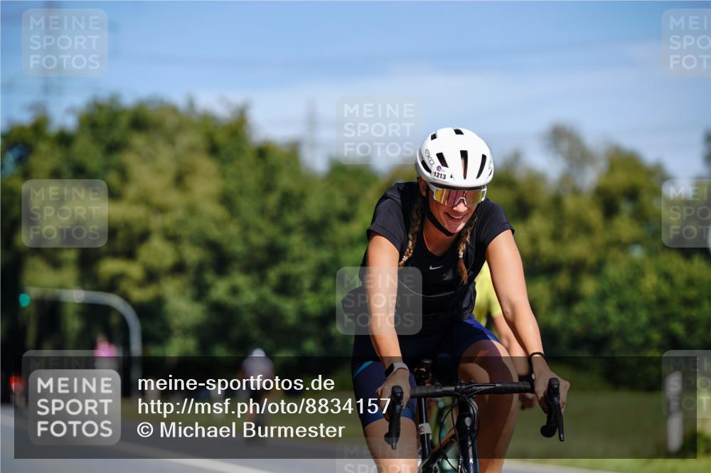07.09.2025 - 19. Norderstedt Triathlon Michael Burmester http://msf.ph/oto/8834157 07.09.2025 12:15:18 Radfahren 696, 1213, 1247 meine-sportfotos.de