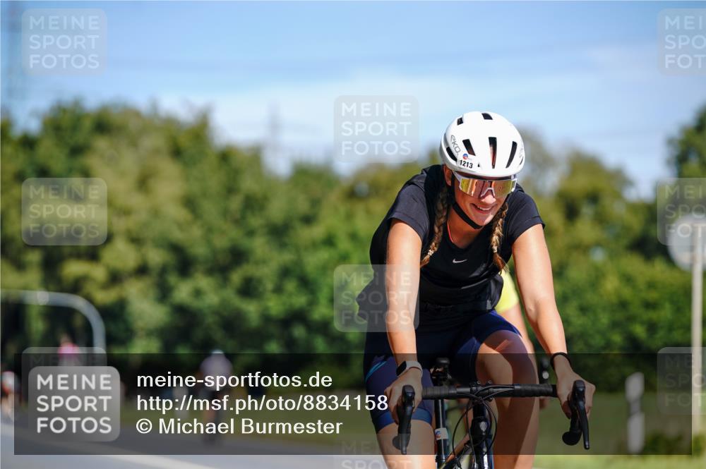 07.09.2025 - 19. Norderstedt Triathlon Michael Burmester http://msf.ph/oto/8834158 07.09.2025 12:15:19 Radfahren 696, 1213, 1247 meine-sportfotos.de