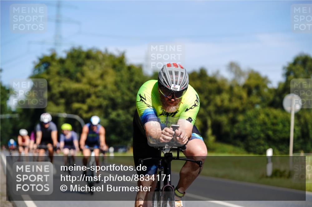 07.09.2025 - 19. Norderstedt Triathlon Michael Burmester http://msf.ph/oto/8834171 07.09.2025 12:15:28 Radfahren 210, 728, 776, 791, 1237, 1364 meine-sportfotos.de