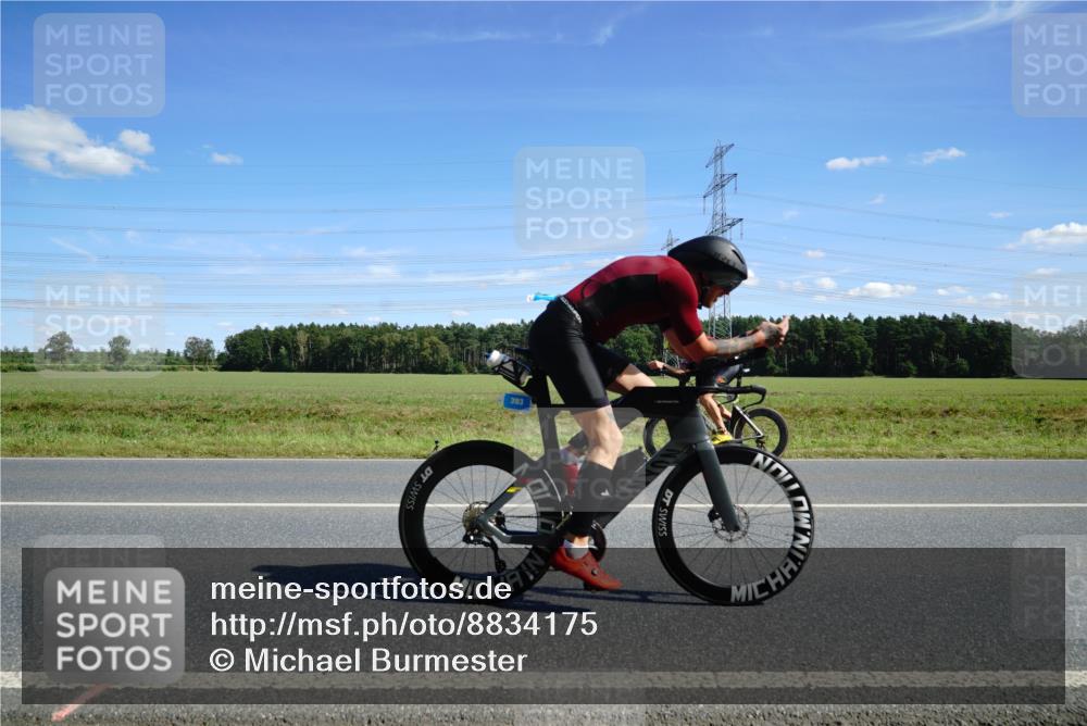 07.09.2025 - 19. Norderstedt Triathlon Michael Burmester http://msf.ph/oto/8834175 07.09.2025 13:57:54 Radfahren 393, 964 meine-sportfotos.de