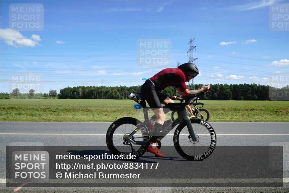 07.09.2025 - 19. Norderstedt Triathlon Michael Burmester http://msf.ph/oto/8834177 07.09.2025 13:57:54 Radfahren 393, 964 meine-sportfotos.de