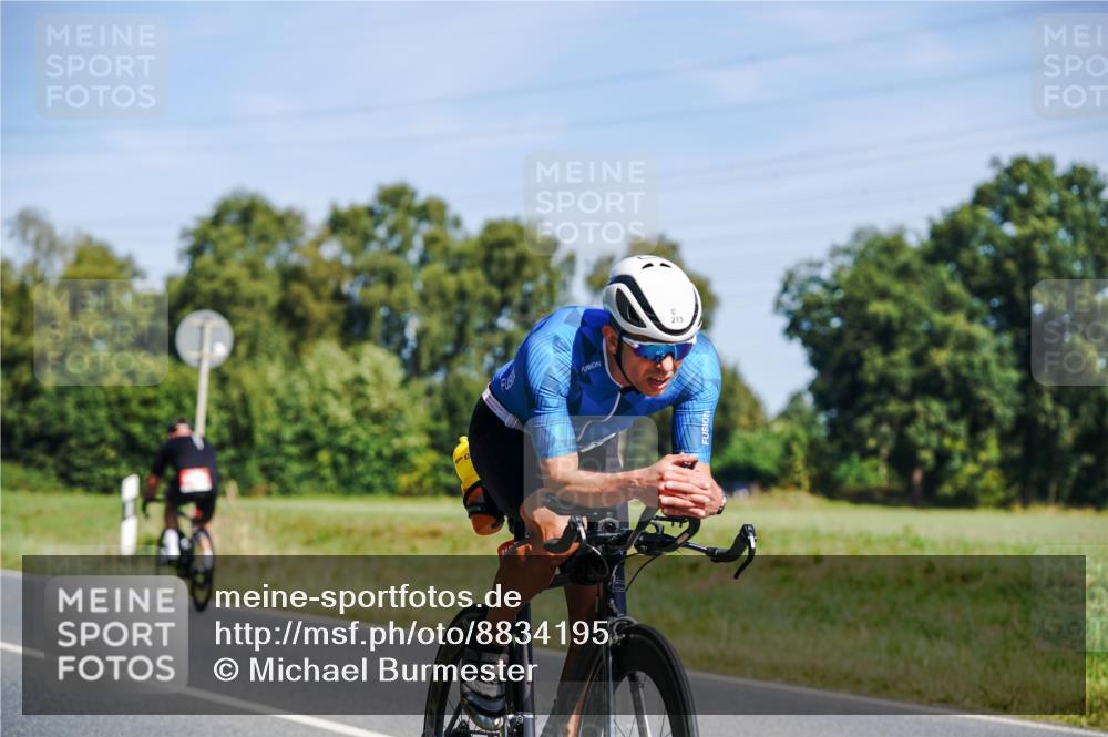 07.09.2025 - 19. Norderstedt Triathlon Michael Burmester http://msf.ph/oto/8834195 07.09.2025 12:15:35 Radfahren 146, 215, 780 meine-sportfotos.de