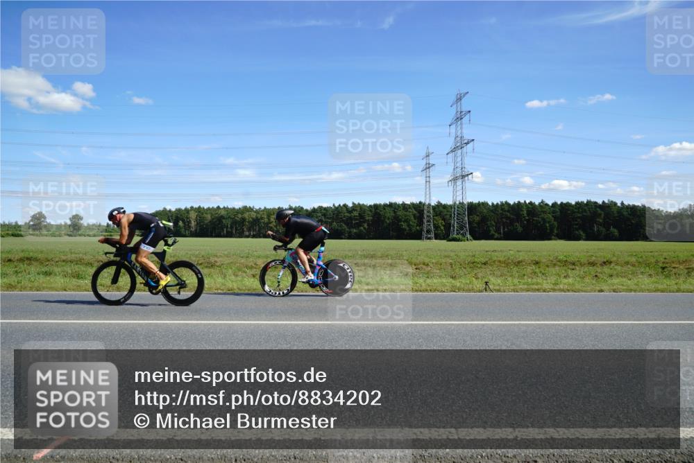 07.09.2025 - 19. Norderstedt Triathlon Michael Burmester http://msf.ph/oto/8834202 07.09.2025 13:57:59 Radfahren 990, 1010 meine-sportfotos.de