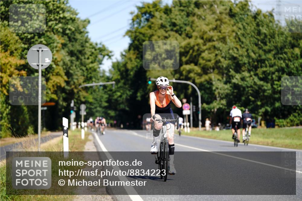 07.09.2025 - 19. Norderstedt Triathlon Michael Burmester http://msf.ph/oto/8834223 07.09.2025 12:16:01 Radfahren 1251 meine-sportfotos.de
