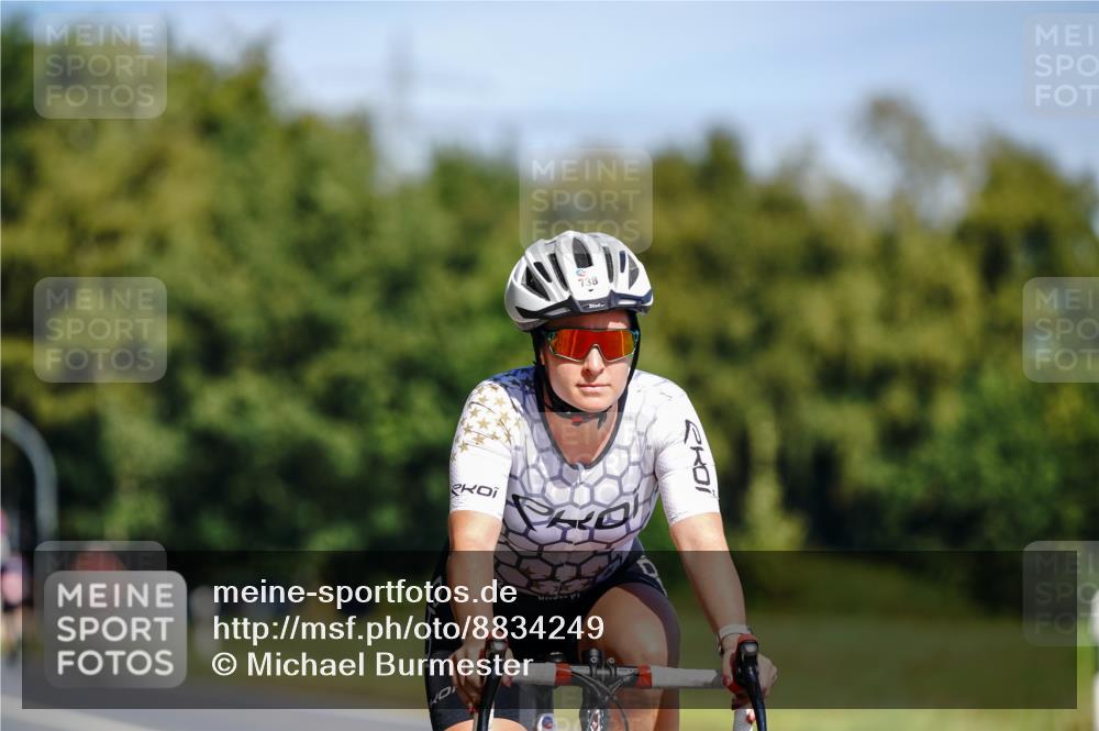 07.09.2025 - 19. Norderstedt Triathlon Michael Burmester http://msf.ph/oto/8834249 07.09.2025 12:16:33 Radfahren 738 meine-sportfotos.de