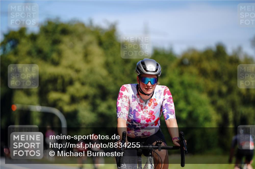 07.09.2025 - 19. Norderstedt Triathlon Michael Burmester http://msf.ph/oto/8834255 07.09.2025 12:16:41 Radfahren 302 meine-sportfotos.de