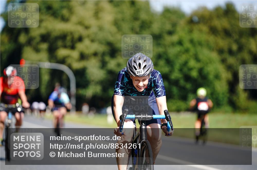 07.09.2025 - 19. Norderstedt Triathlon Michael Burmester http://msf.ph/oto/8834261 07.09.2025 12:16:54 Radfahren 207, 282, 1307 meine-sportfotos.de