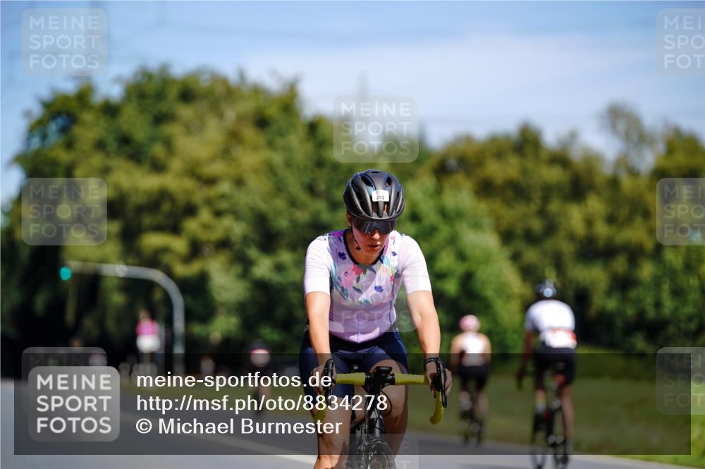 07.09.2025 - 19. Norderstedt Triathlon Michael Burmester http://msf.ph/oto/8834278 07.09.2025 12:17:20 Radfahren 293 meine-sportfotos.de