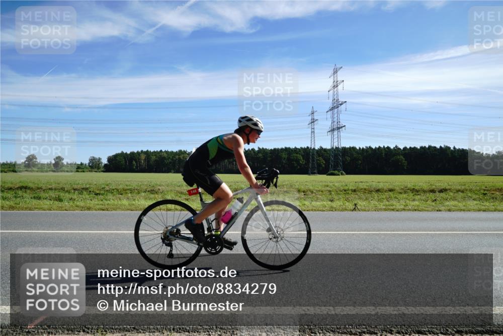 07.09.2025 - 19. Norderstedt Triathlon Michael Burmester http://msf.ph/oto/8834279 07.09.2025 11:56:55 Radfahren 148 meine-sportfotos.de