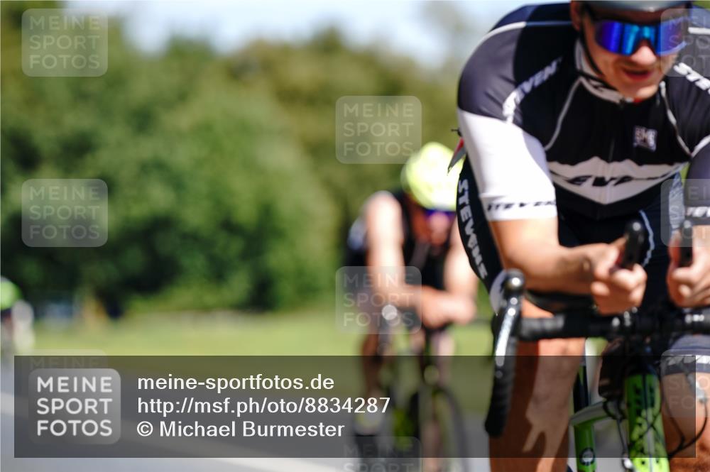 07.09.2025 - 19. Norderstedt Triathlon Michael Burmester http://msf.ph/oto/8834287 07.09.2025 12:17:35 Radfahren 715, 1248, 1272, 1327 meine-sportfotos.de