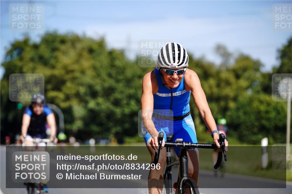 07.09.2025 - 19. Norderstedt Triathlon Michael Burmester http://msf.ph/oto/8834296 07.09.2025 12:17:37 Radfahren 715, 761, 1248, 1272 meine-sportfotos.de