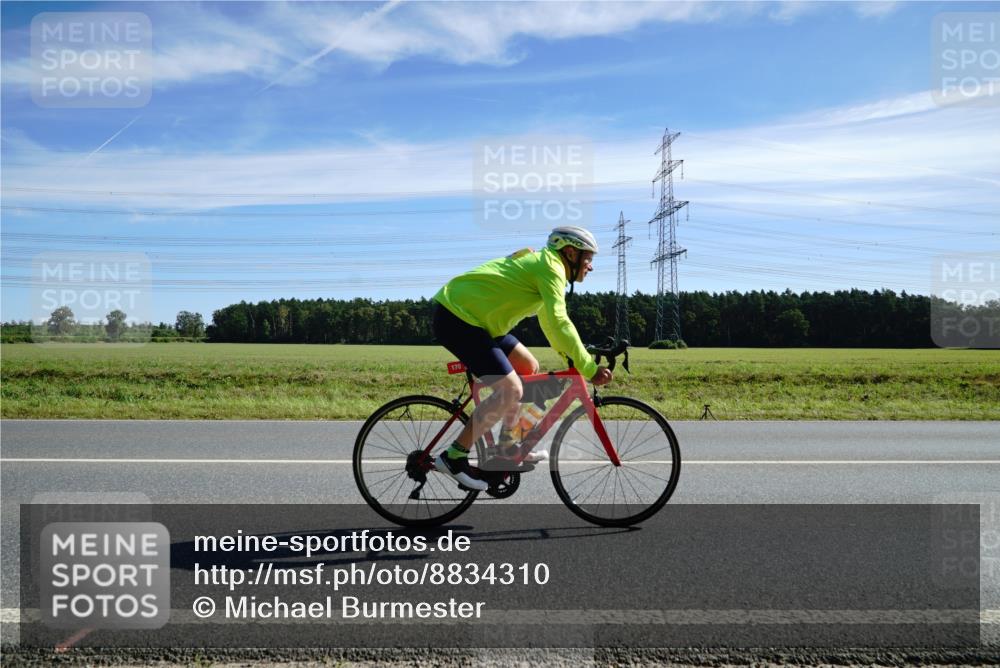 07.09.2025 - 19. Norderstedt Triathlon Michael Burmester http://msf.ph/oto/8834310 07.09.2025 11:57:08 Radfahren 170 meine-sportfotos.de