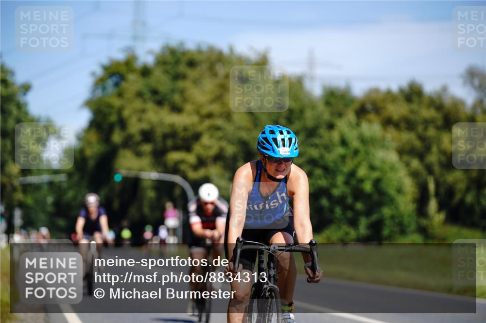 07.09.2025 - 19. Norderstedt Triathlon Michael Burmester http://msf.ph/oto/8834313 07.09.2025 12:17:45 Radfahren 212, 732, 1369 meine-sportfotos.de