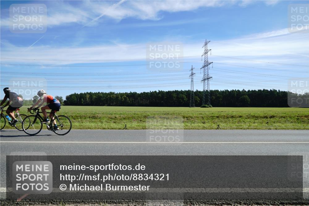 07.09.2025 - 19. Norderstedt Triathlon Michael Burmester http://msf.ph/oto/8834321 07.09.2025 11:57:11 Radfahren 170 meine-sportfotos.de