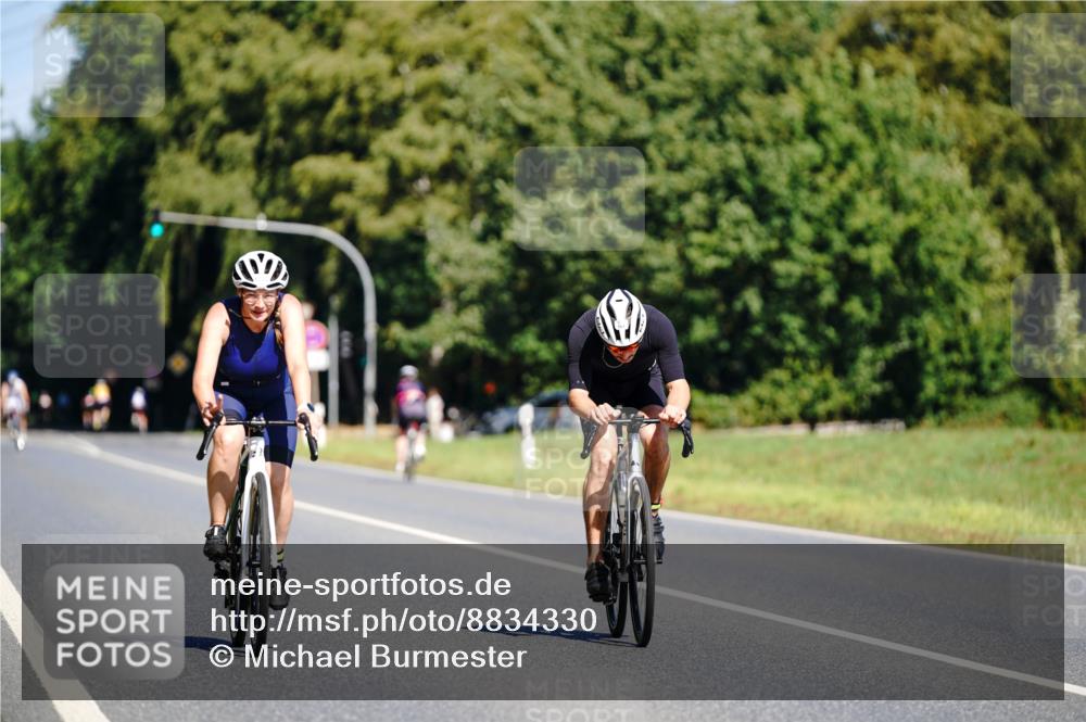 07.09.2025 - 19. Norderstedt Triathlon Michael Burmester http://msf.ph/oto/8834330 07.09.2025 12:17:57 Radfahren 164, 1242 meine-sportfotos.de