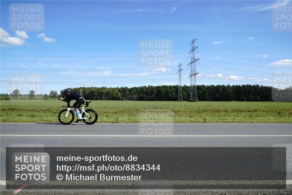 07.09.2025 - 19. Norderstedt Triathlon Michael Burmester http://msf.ph/oto/8834344 07.09.2025 13:58:43 Radfahren 363, 969, 1006, 1431 meine-sportfotos.de