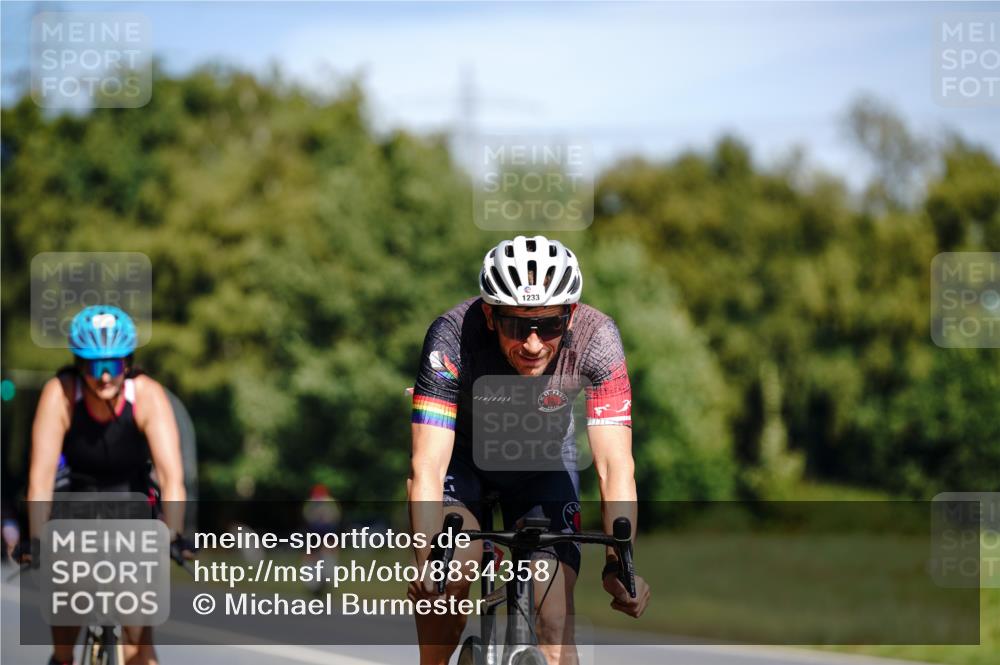 07.09.2025 - 19. Norderstedt Triathlon Michael Burmester http://msf.ph/oto/8834358 07.09.2025 12:18:16 Radfahren 1233, 1311, 1380 meine-sportfotos.de