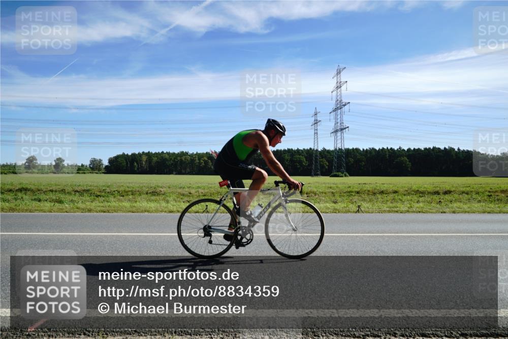 07.09.2025 - 19. Norderstedt Triathlon Michael Burmester http://msf.ph/oto/8834359 07.09.2025 11:57:25 Radfahren 792, 830, 1217 meine-sportfotos.de