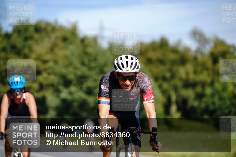 07.09.2025 - 19. Norderstedt Triathlon Michael Burmester http://msf.ph/oto/8834360 07.09.2025 12:18:16 Radfahren 1233, 1311, 1380 meine-sportfotos.de
