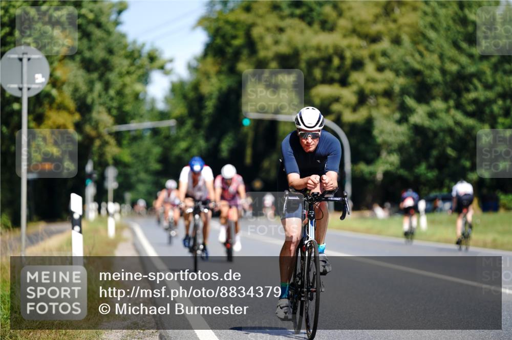 07.09.2025 - 19. Norderstedt Triathlon Michael Burmester http://msf.ph/oto/8834379 07.09.2025 12:18:27 Radfahren 226, 727 meine-sportfotos.de