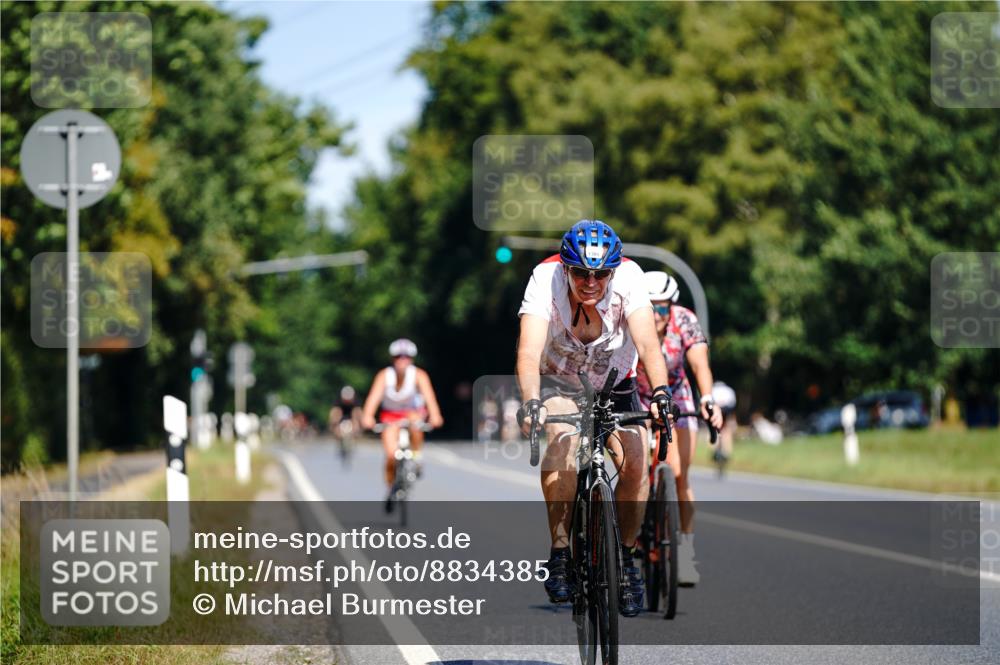 07.09.2025 - 19. Norderstedt Triathlon Michael Burmester http://msf.ph/oto/8834385 07.09.2025 12:18:29 Radfahren 195, 226, 1309 meine-sportfotos.de