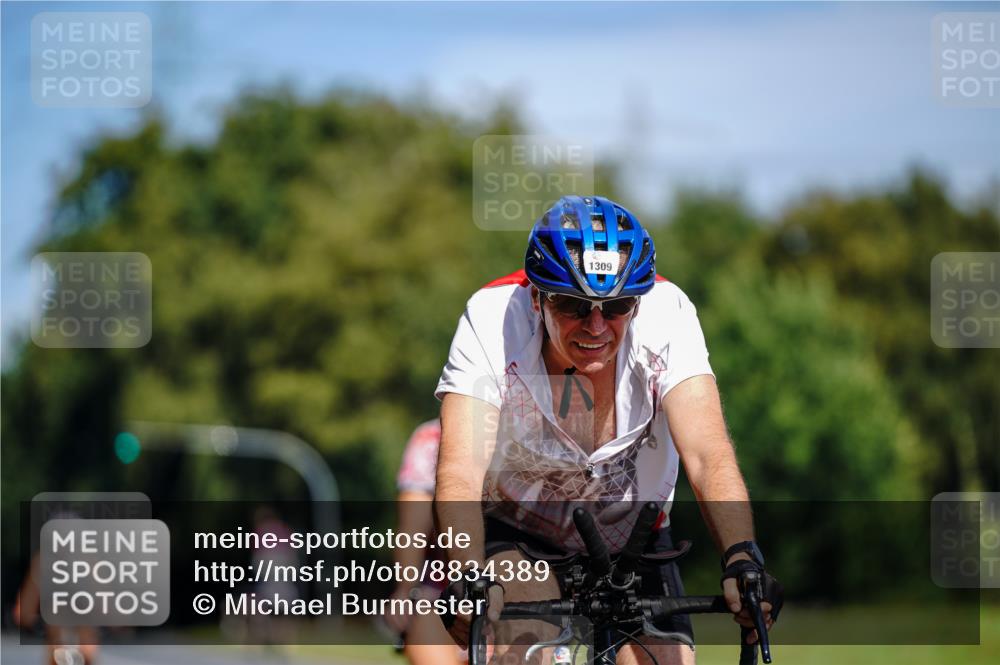07.09.2025 - 19. Norderstedt Triathlon Michael Burmester http://msf.ph/oto/8834389 07.09.2025 12:18:31 Radfahren 195, 226, 1309 meine-sportfotos.de