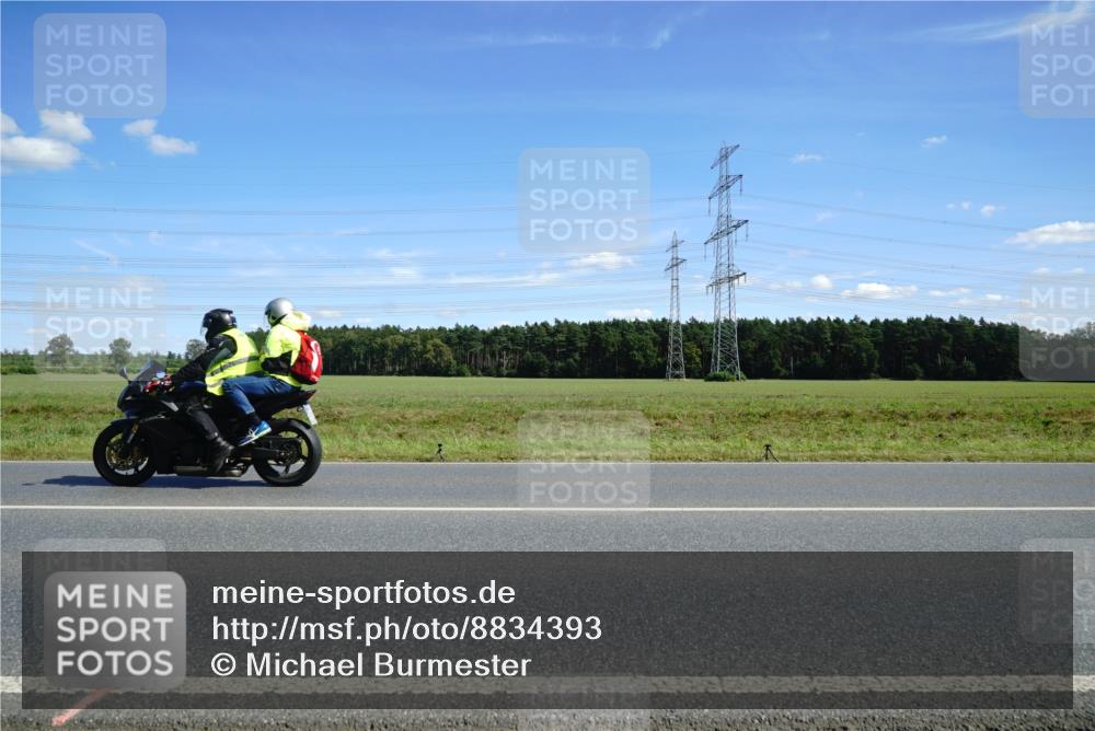 07.09.2025 - 19. Norderstedt Triathlon Michael Burmester http://msf.ph/oto/8834393 07.09.2025 13:58:57 Radfahren 410 meine-sportfotos.de