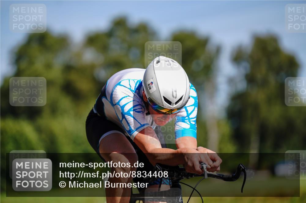 07.09.2025 - 19. Norderstedt Triathlon Michael Burmester http://msf.ph/oto/8834408 07.09.2025 12:18:54 Radfahren 838 meine-sportfotos.de