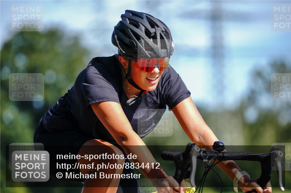 07.09.2025 - 19. Norderstedt Triathlon Michael Burmester http://msf.ph/oto/8834412 07.09.2025 12:19:08 Radfahren 1387 meine-sportfotos.de