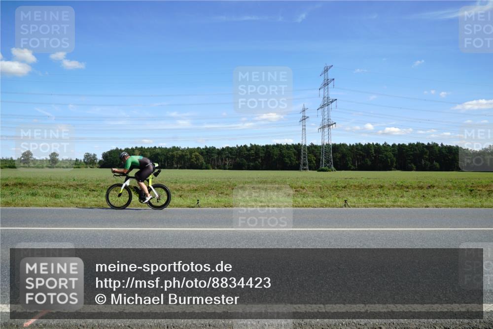 07.09.2025 - 19. Norderstedt Triathlon Michael Burmester http://msf.ph/oto/8834423 07.09.2025 13:59:07 Radfahren  meine-sportfotos.de